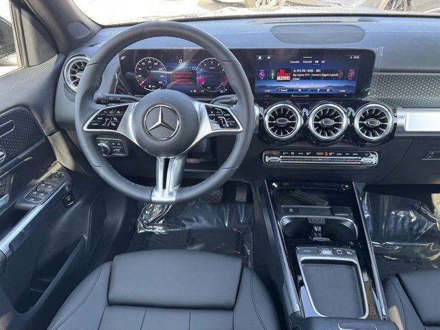 New 2025 Mercedes-Benz GLB 250 image 11