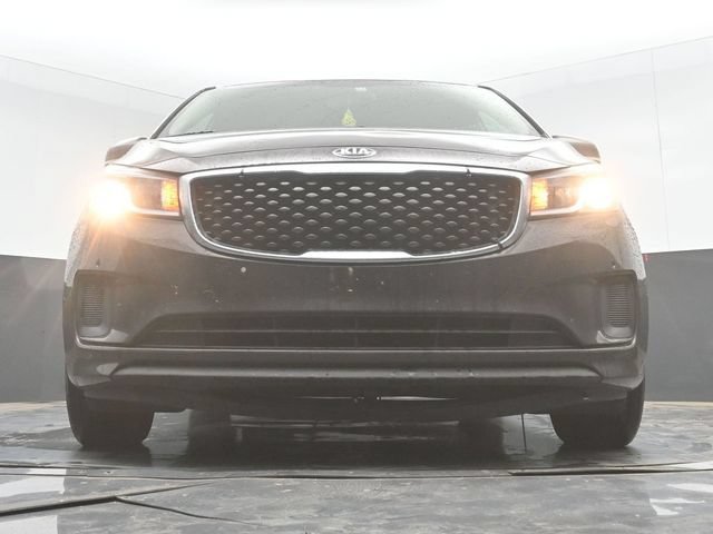 Used 2017 Kia Sedona LX w/ LX Essentials Premium Package FWD image 28