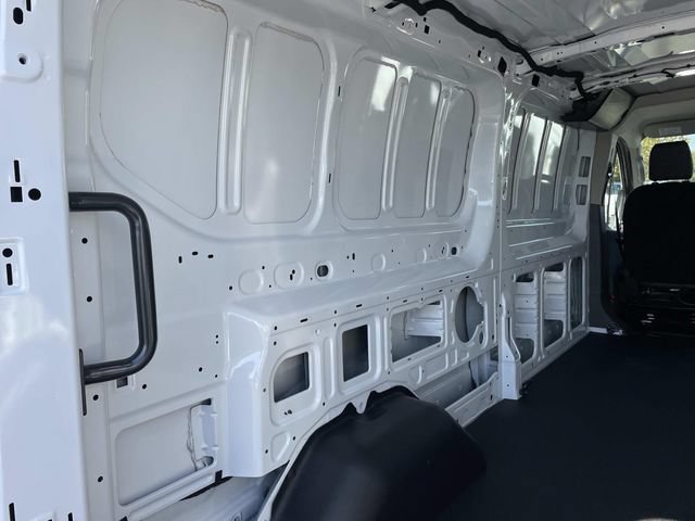 New 2025 Ford Transit 250 Low Roof RWD image 19