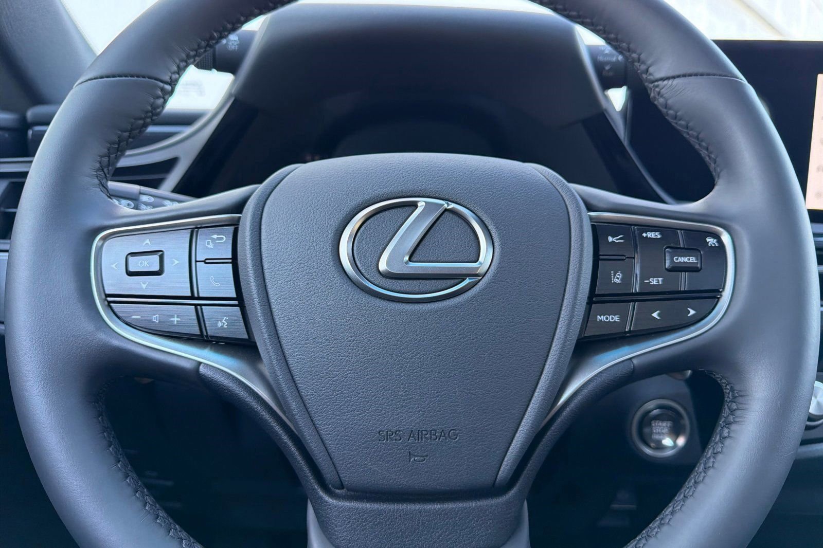 Used 2025 Lexus ES 350 image 18