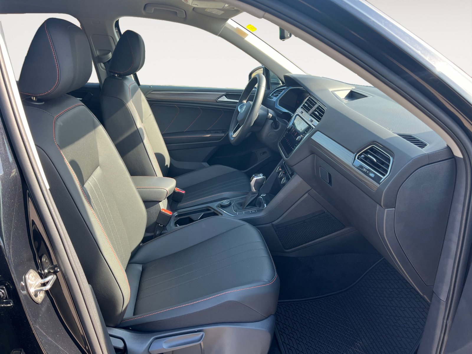 Certified 2024 Volkswagen Tiguan Wolfsburg Edition image 19