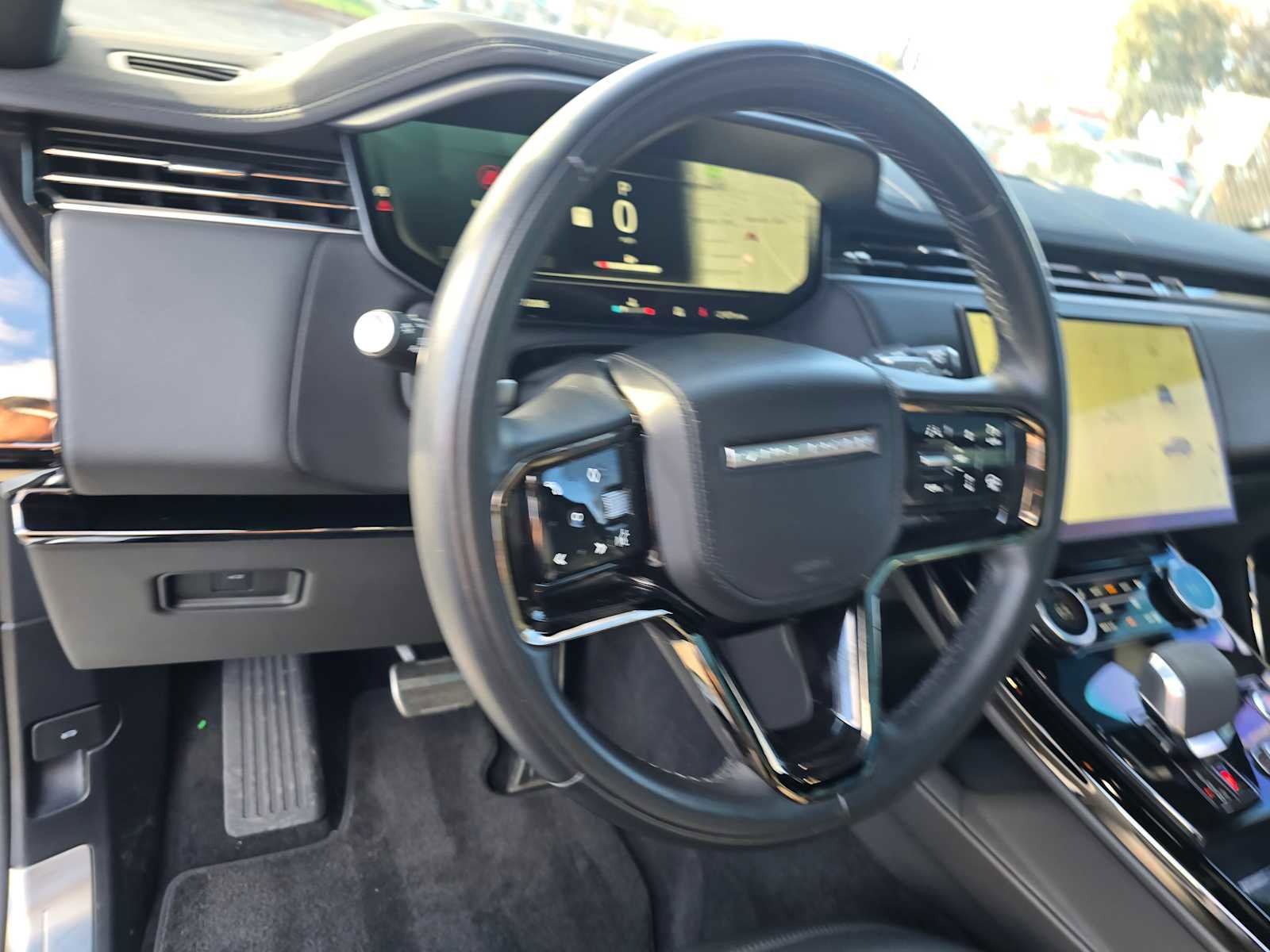 Used 2023 Land Rover Range Rover Sport SE Dynamic image 26