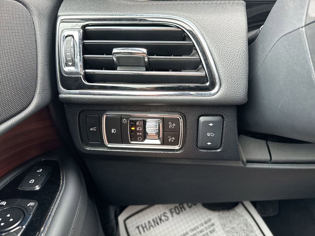 Used 2024 Lincoln Navigator Reserve image 18