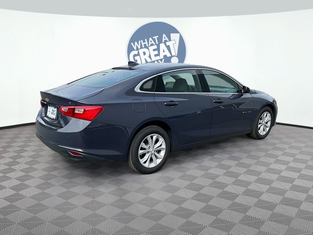 Used 2025 Chevrolet Malibu LT FWD image 6