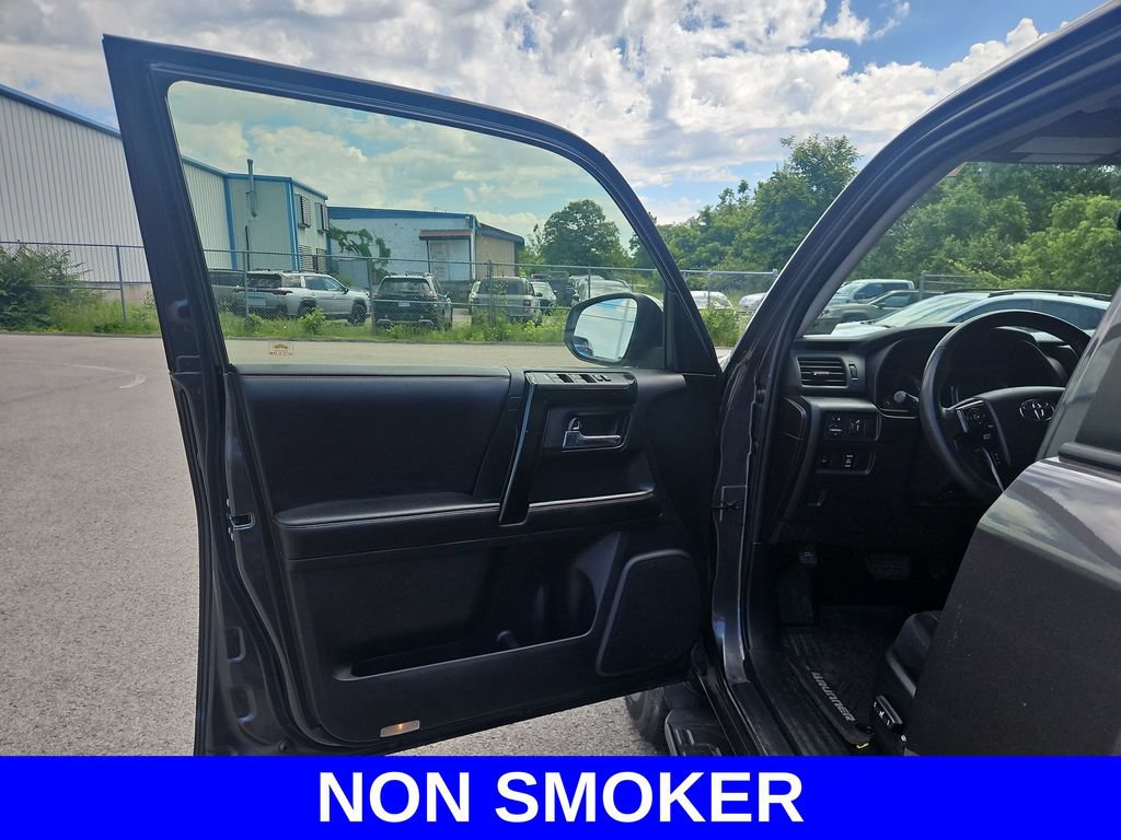 Used 2016 Toyota 4Runner Trail AWD/4WD image 18