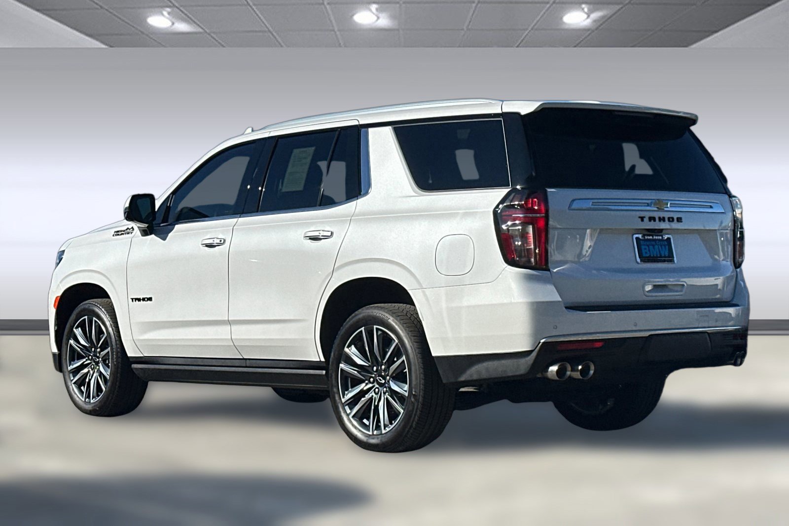 Used 2023 Chevrolet Tahoe High Country image 3
