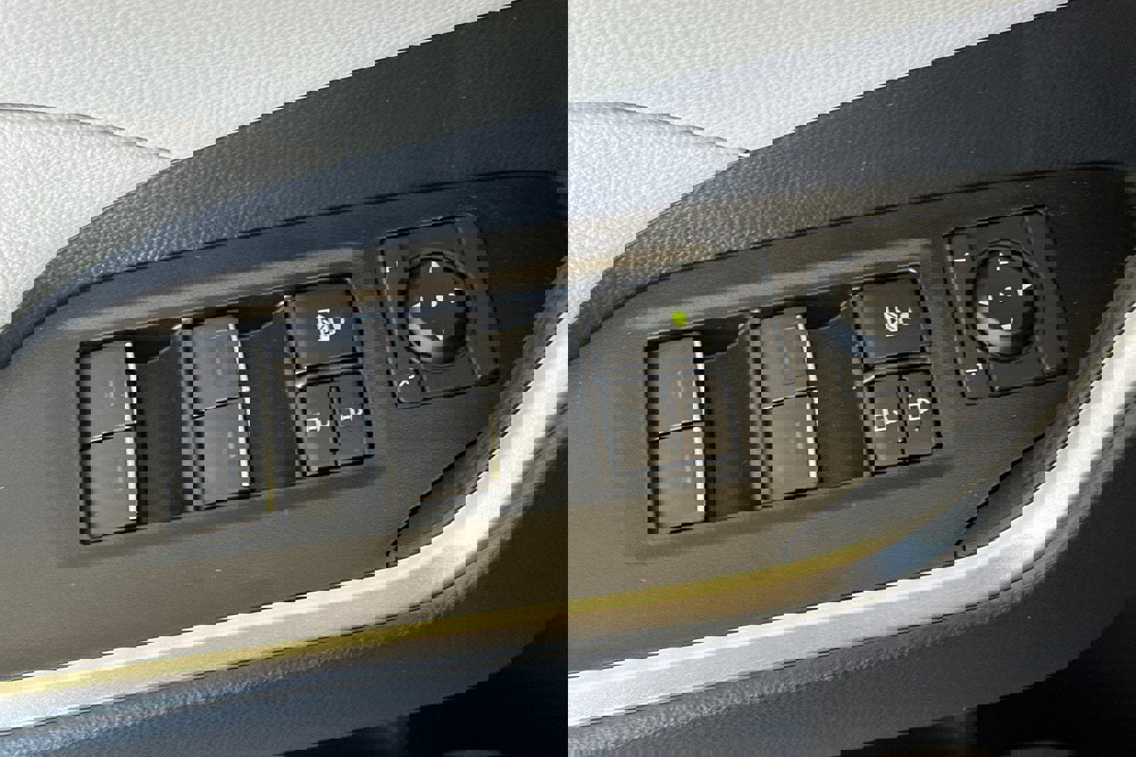 New 2025 Toyota RAV4 XLE Premium image 11