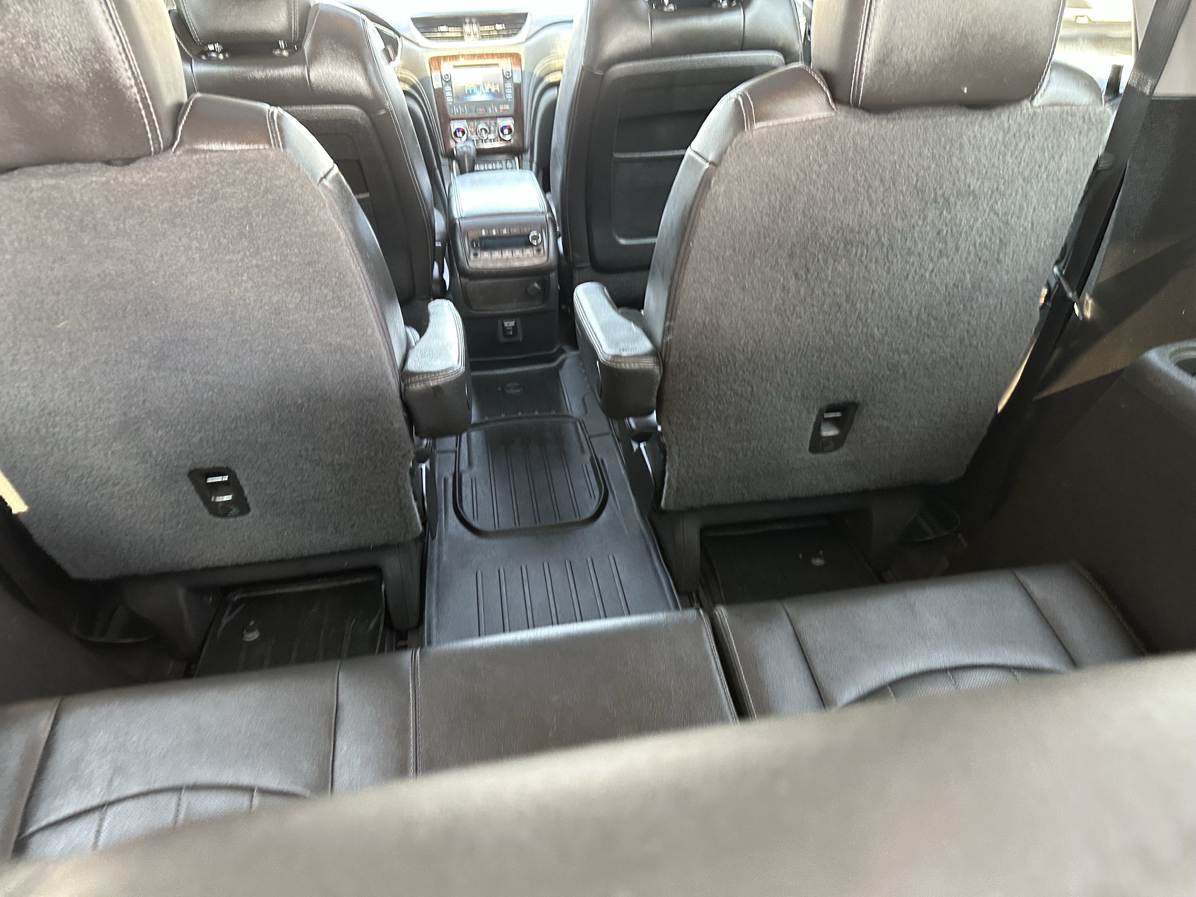 Used 2016 Chevrolet Traverse LTZ AWD/4WD image 6
