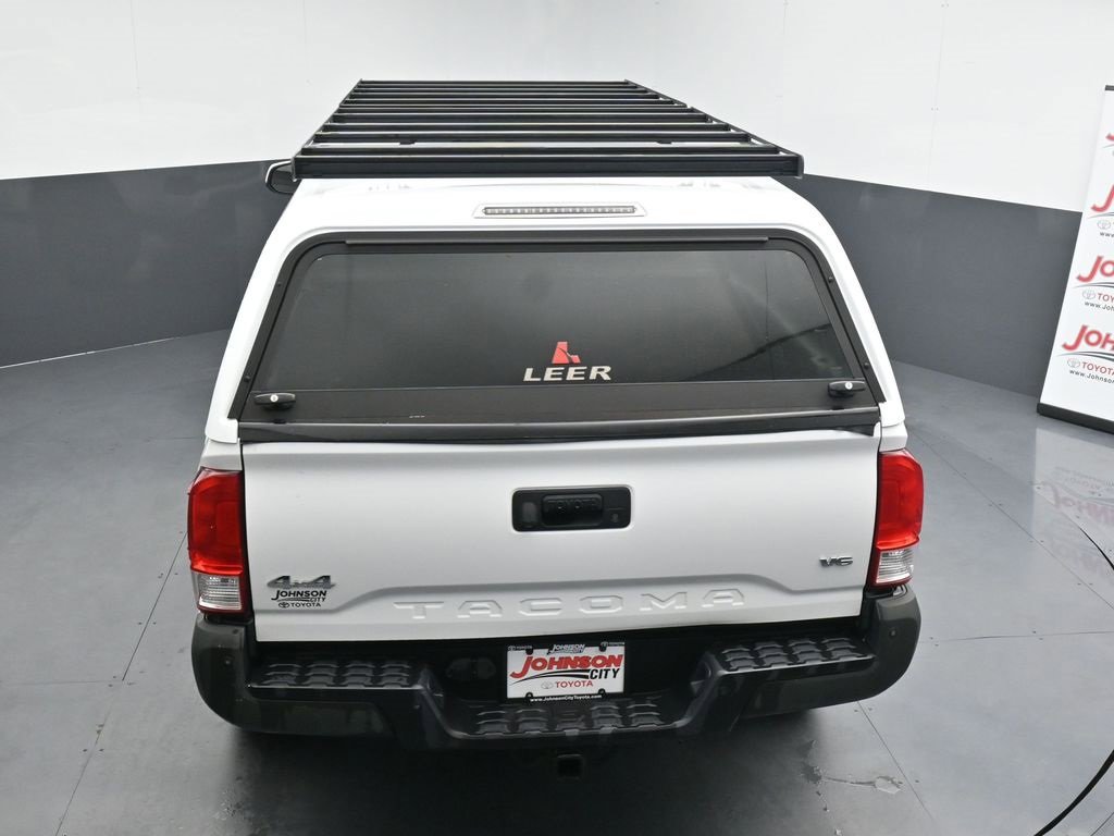 Used 2017 Toyota Tacoma SR5 w/ Tow Package image 30