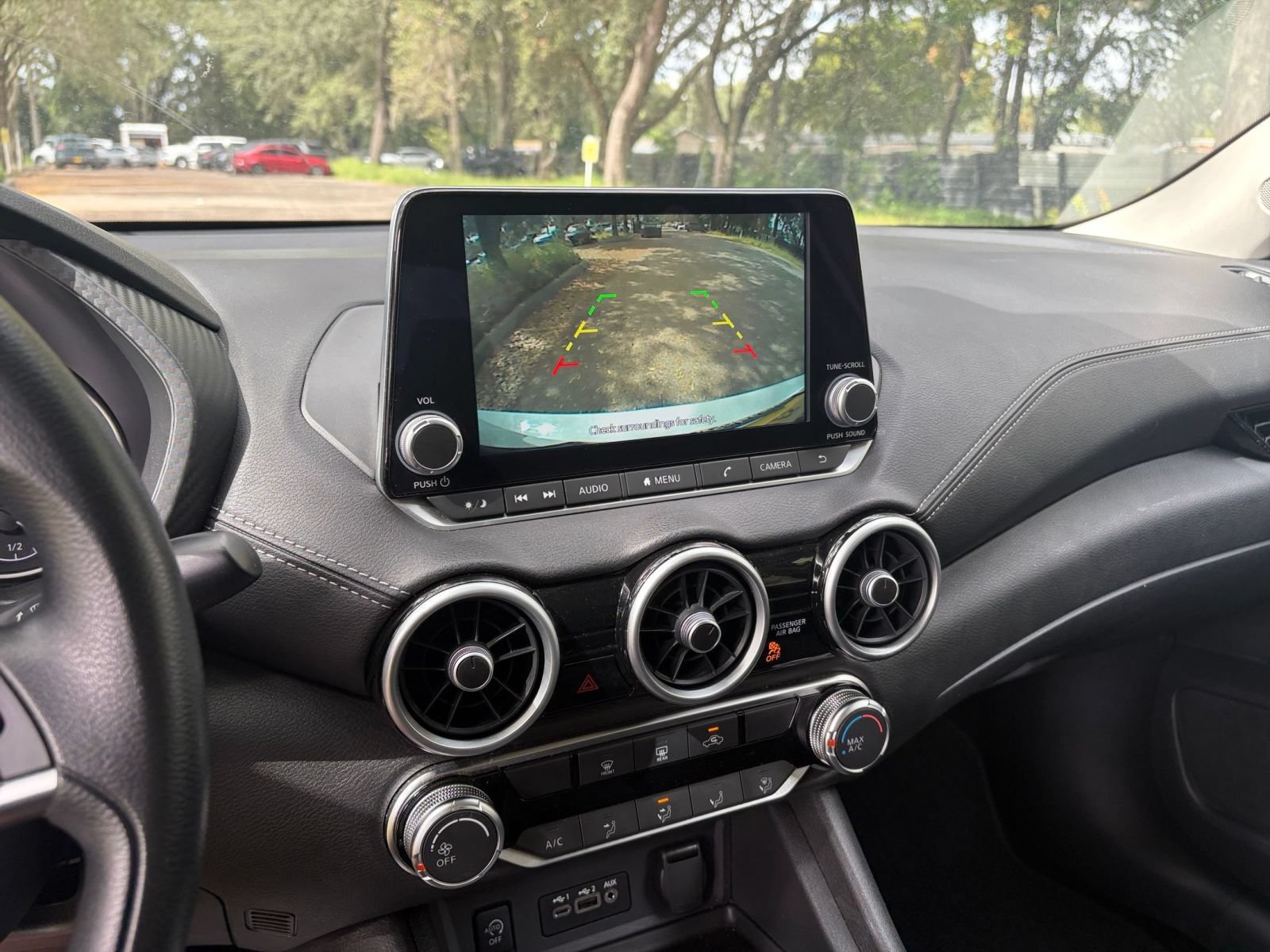 Used 2025 Nissan Sentra SV FWD image 16