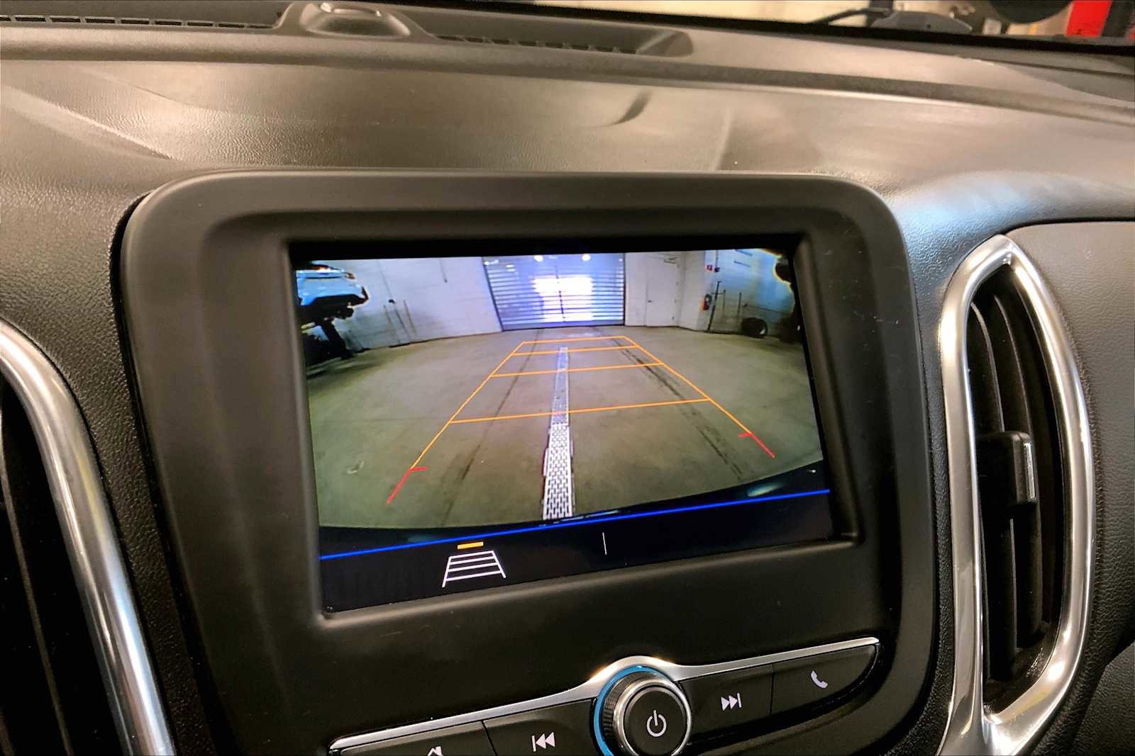 Used 2020 Chevrolet Equinox LT image 27