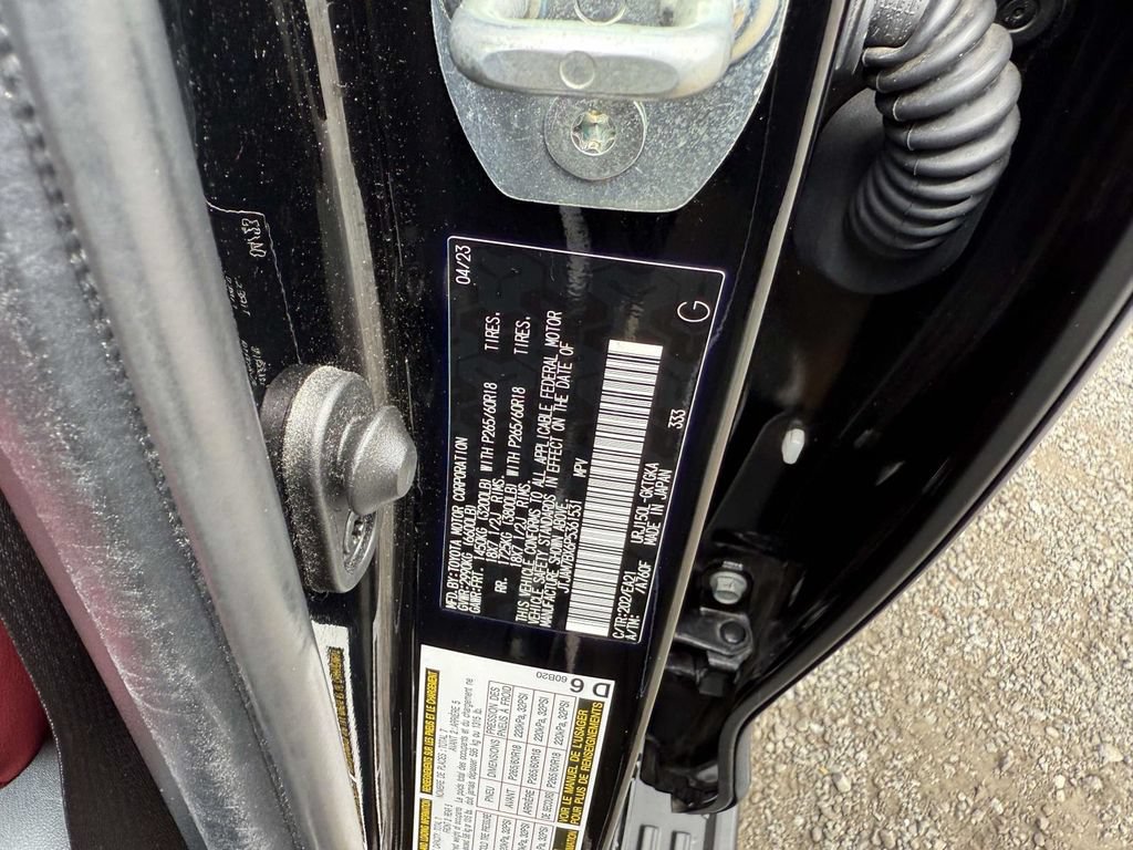 Used 2023 Lexus GX 460 Premium w/ Premium Package AWD/4WD image 32