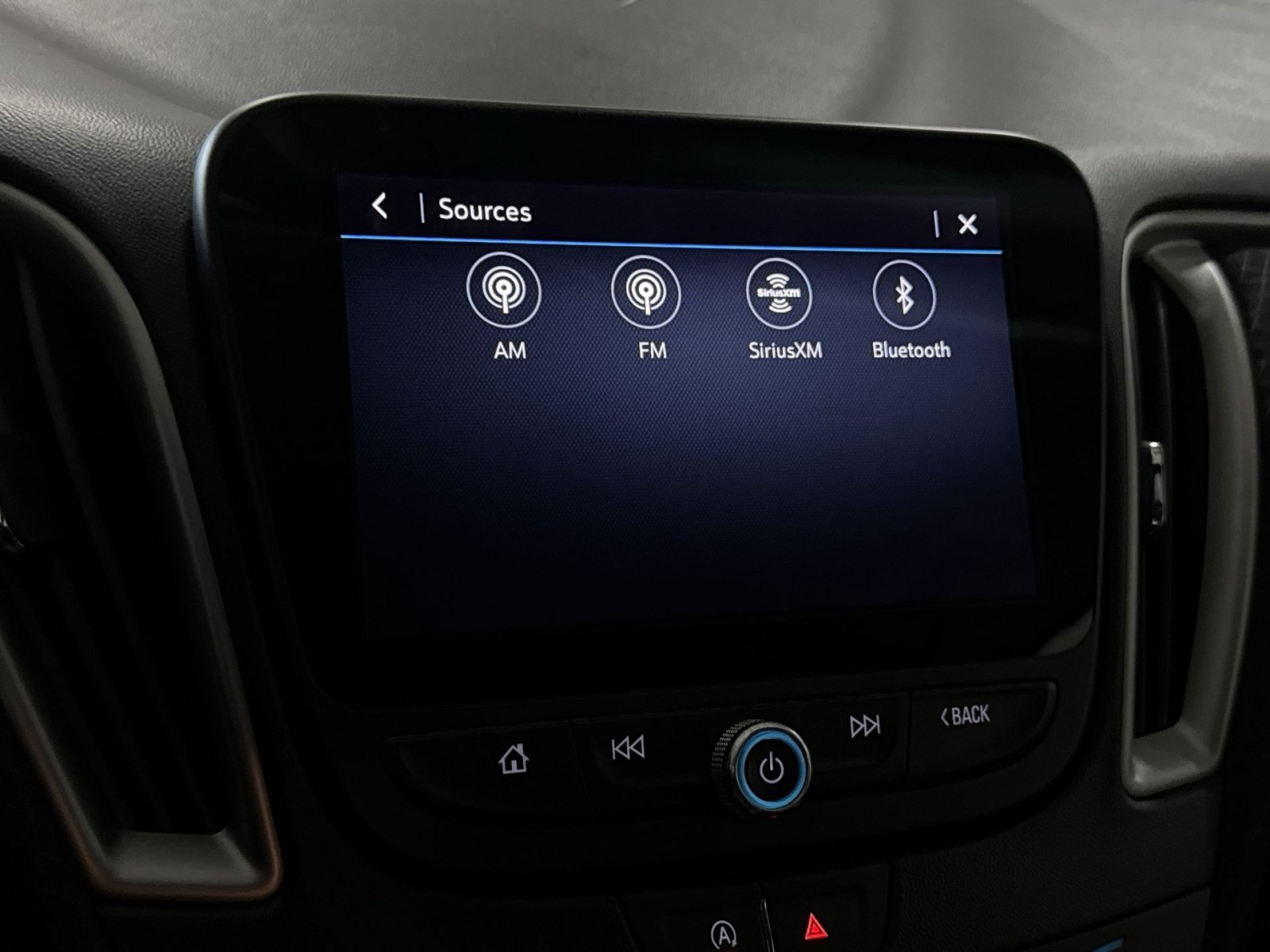 Used 2024 Chevrolet Malibu LT FWD image 18