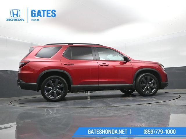 Certified 2025 Honda Pilot Sport image 37
