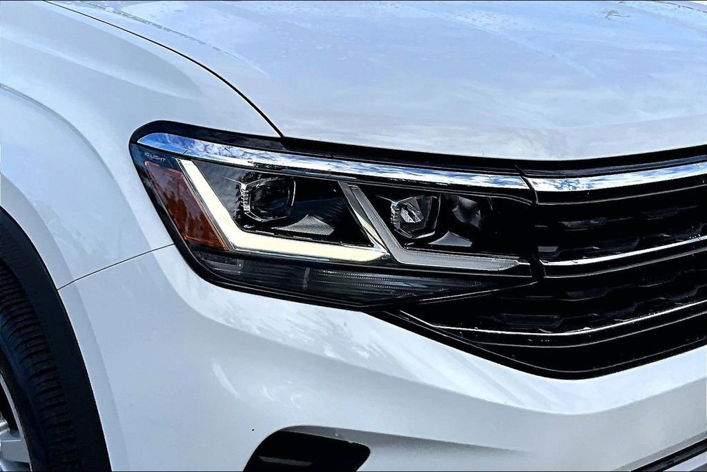 Certified 2023 Volkswagen Atlas SE AWD/4WD image 12
