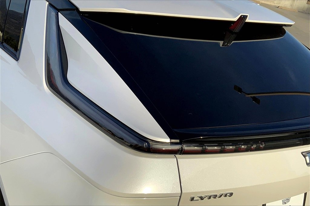 New 2025 Cadillac Lyriq Sport image 15