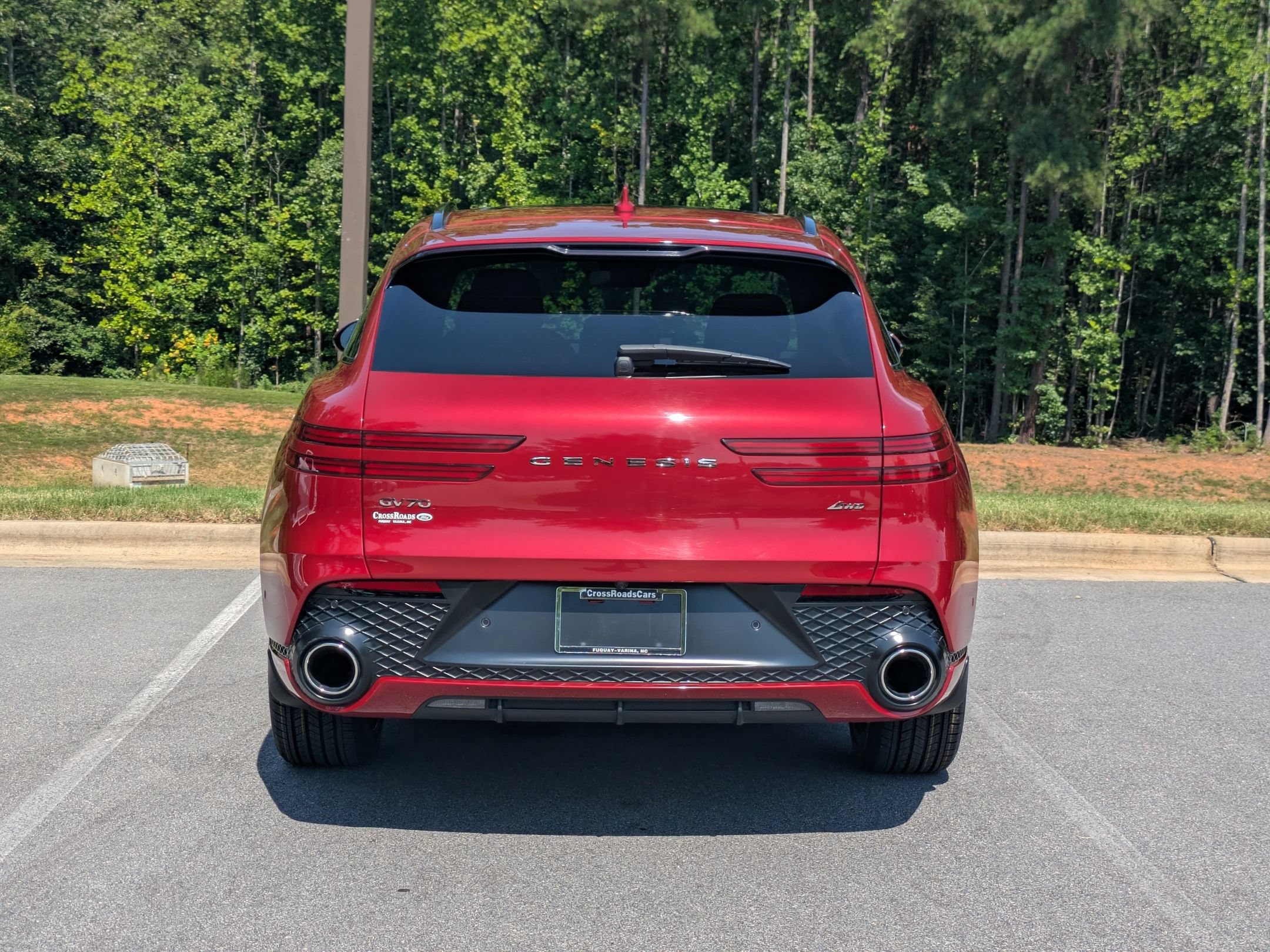 Used 2023 Genesis GV70 2.5T w/ Sport Prestige Package AWD/4WD image 4