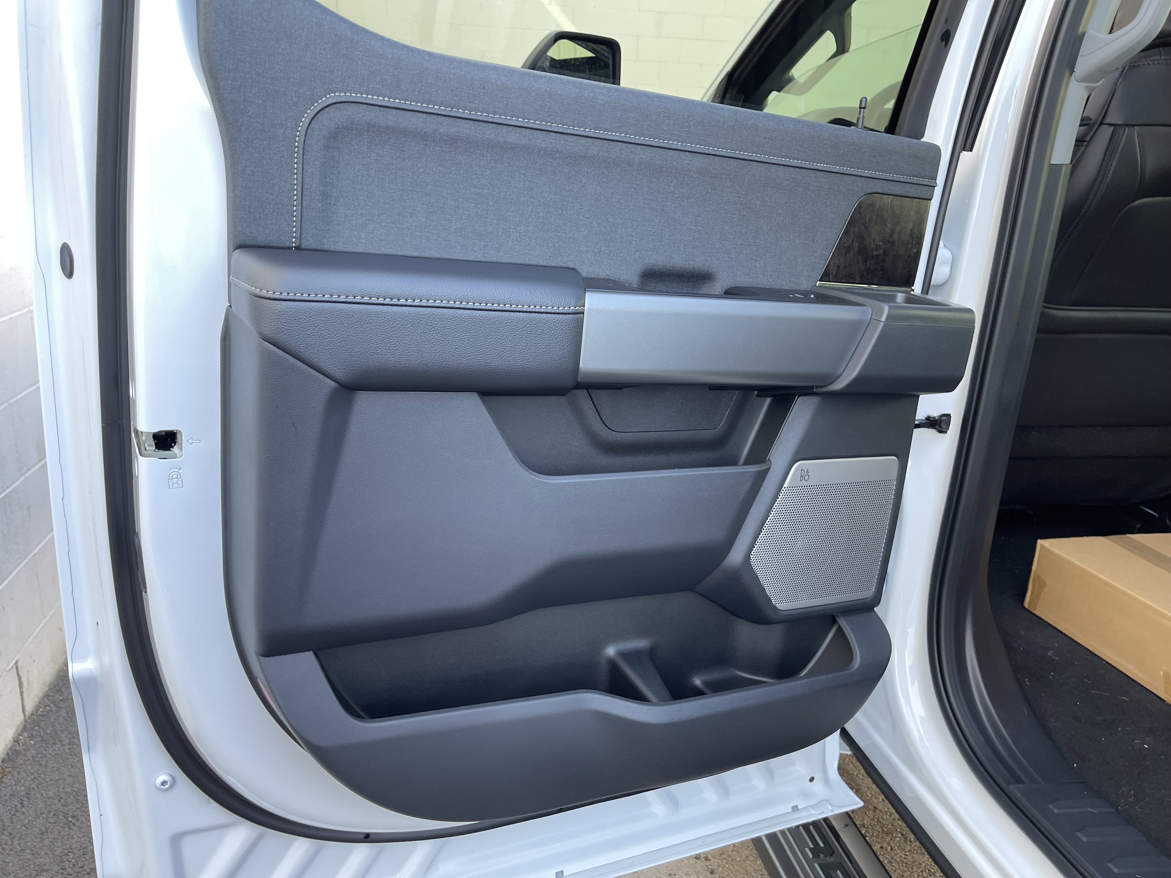 New 2026 Ford F350 Lariat w/ Black Appearance Package image 24