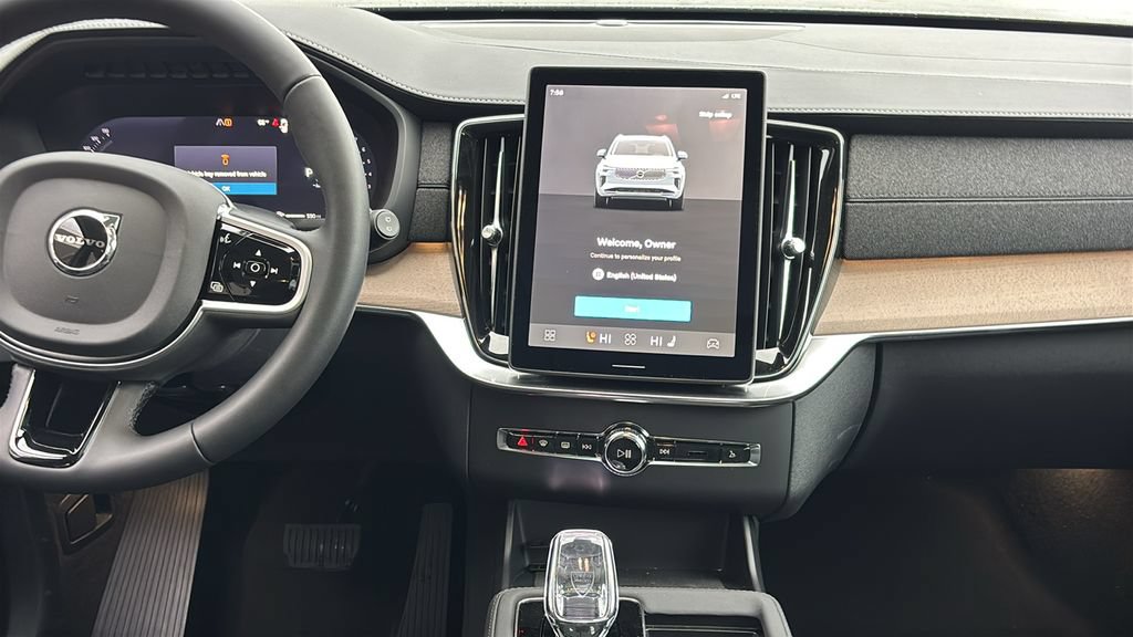 New 2026 Volvo XC90 B5 Core AWD/4WD image 5