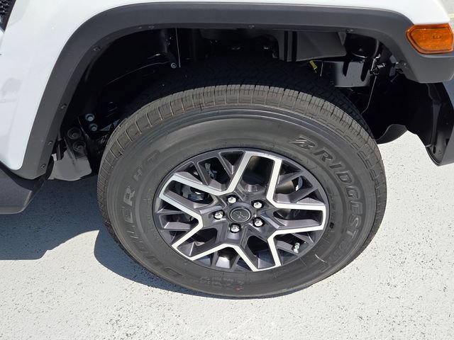 New 2026 Jeep Wrangler Unlimited Sahara AWD/4WD image 11