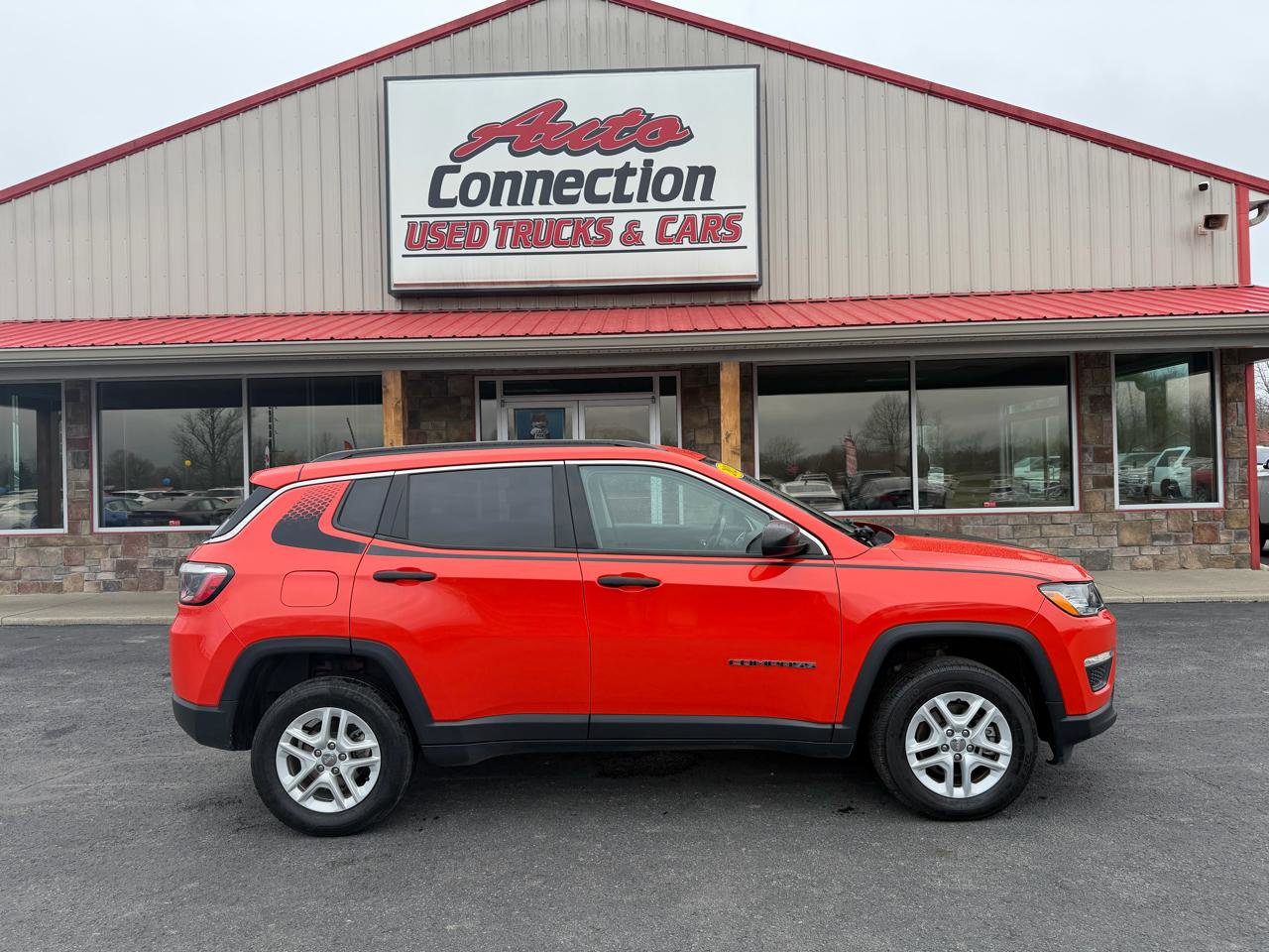 Used 2021 Jeep Compass Sport w/ Cold Weather Group AWD/4WD image 3