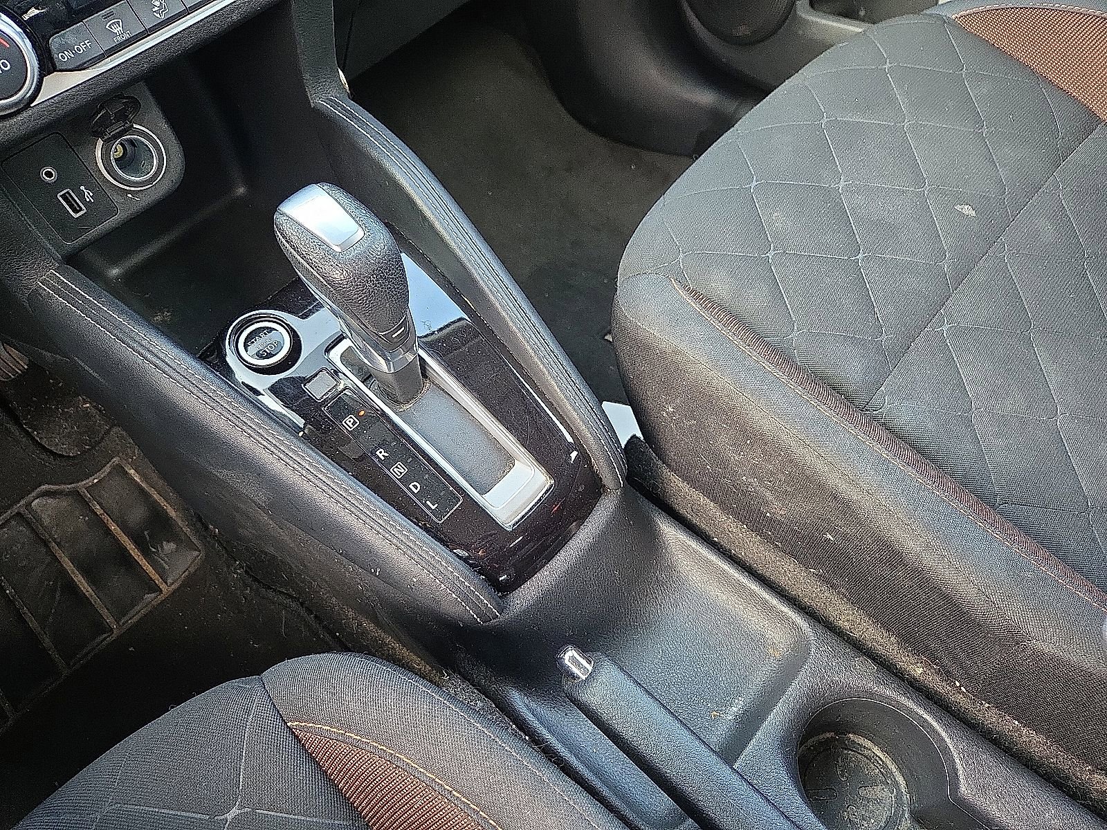 Used 2020 Nissan Kicks SR w/ Exterior Package image 25
