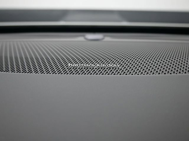 New 2026 Volvo XC90 B6 Ultra w/ Protection Package Premier image 31