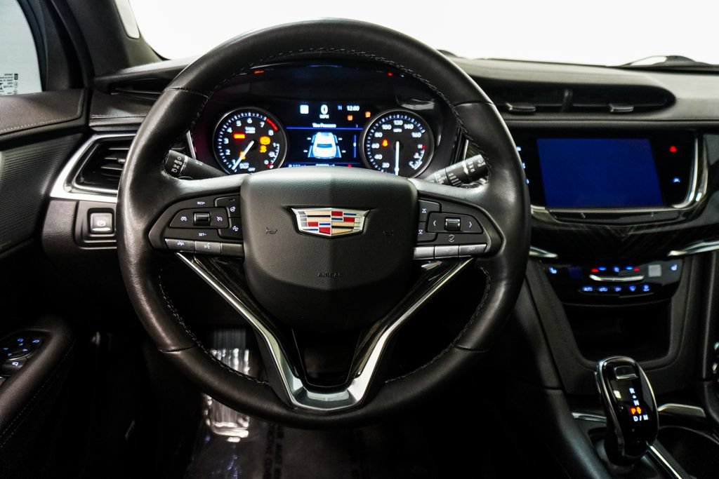 Used 2022 Cadillac XT6 Premium Luxury w/ Technology Package FWD image 15