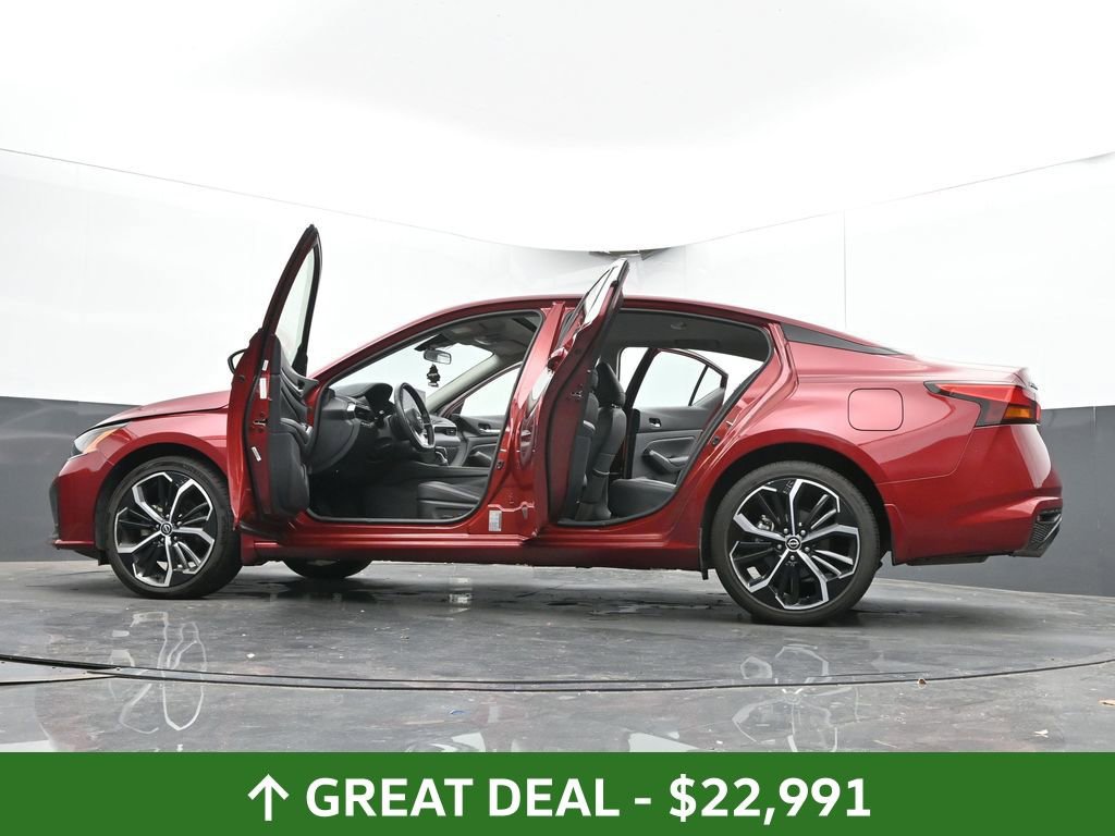 Used 2024 Nissan Altima 2.5 SR w/ SR Premium Package image 76