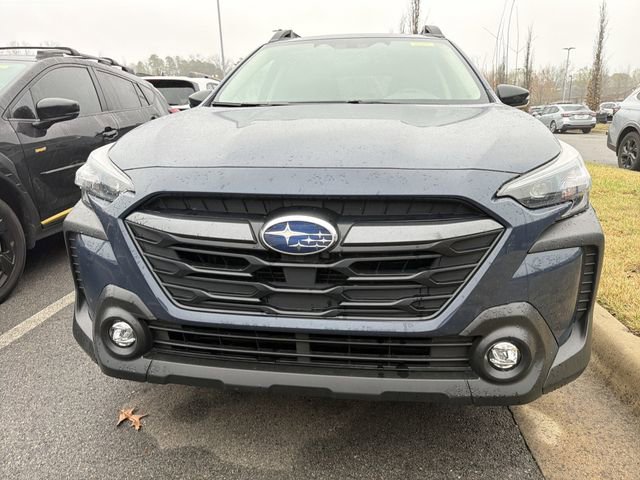 Used 2025 Subaru Outback Premium image 2