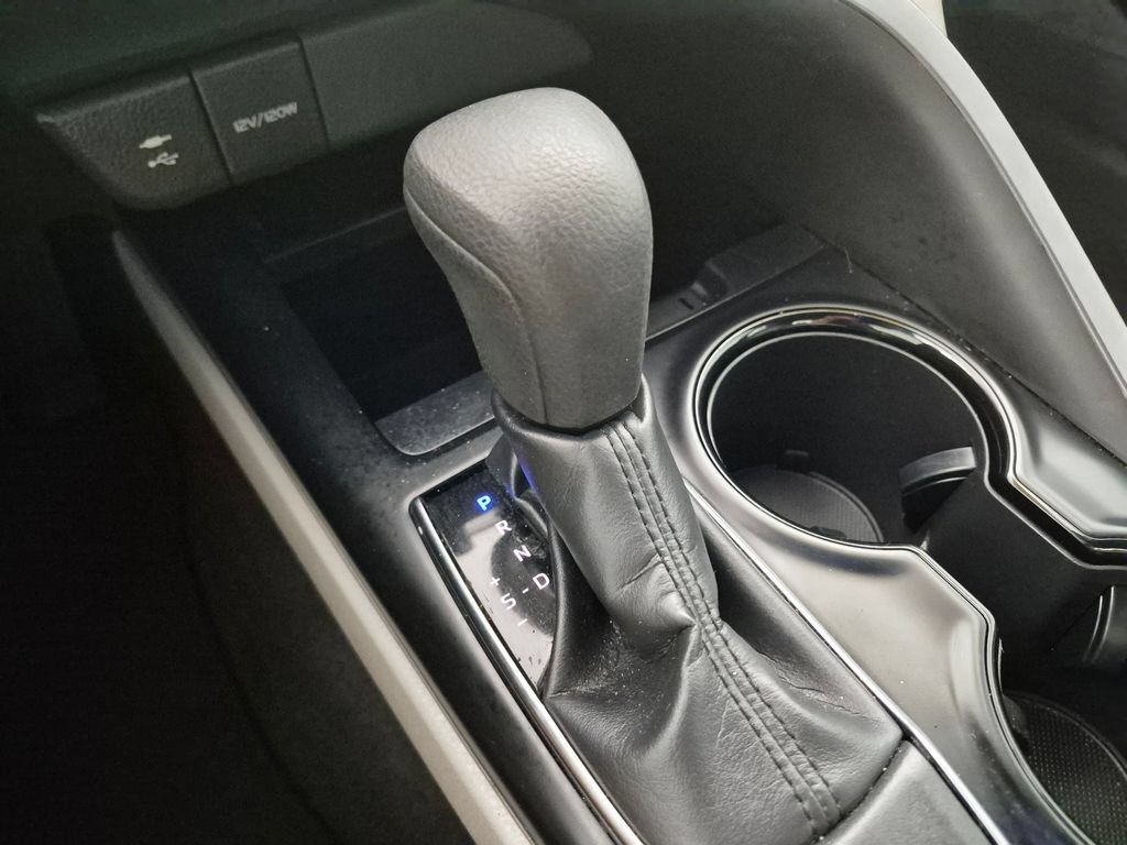 Used 2019 Toyota Camry LE w/ Convenience Package FWD image 17