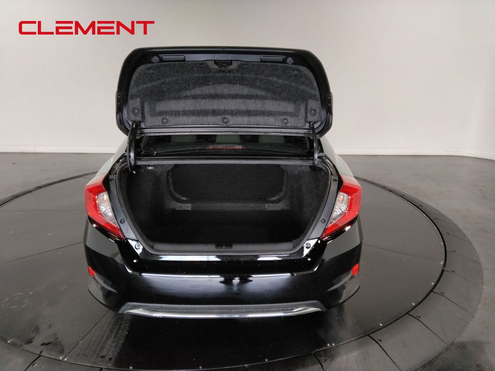 Used 2019 Honda Civic LX image 9