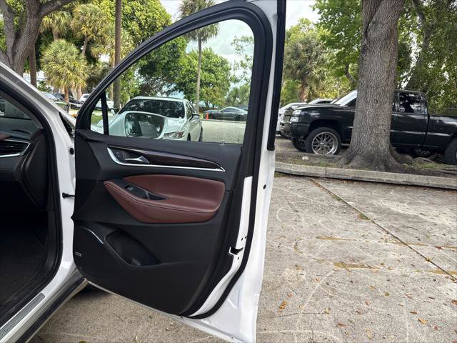 Used 2018 Buick Enclave Avenir w/ Avenir Technology Package FWD image 19