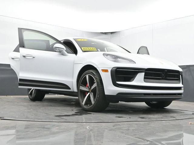 Used 2023 Porsche Macan S AWD/4WD image 65