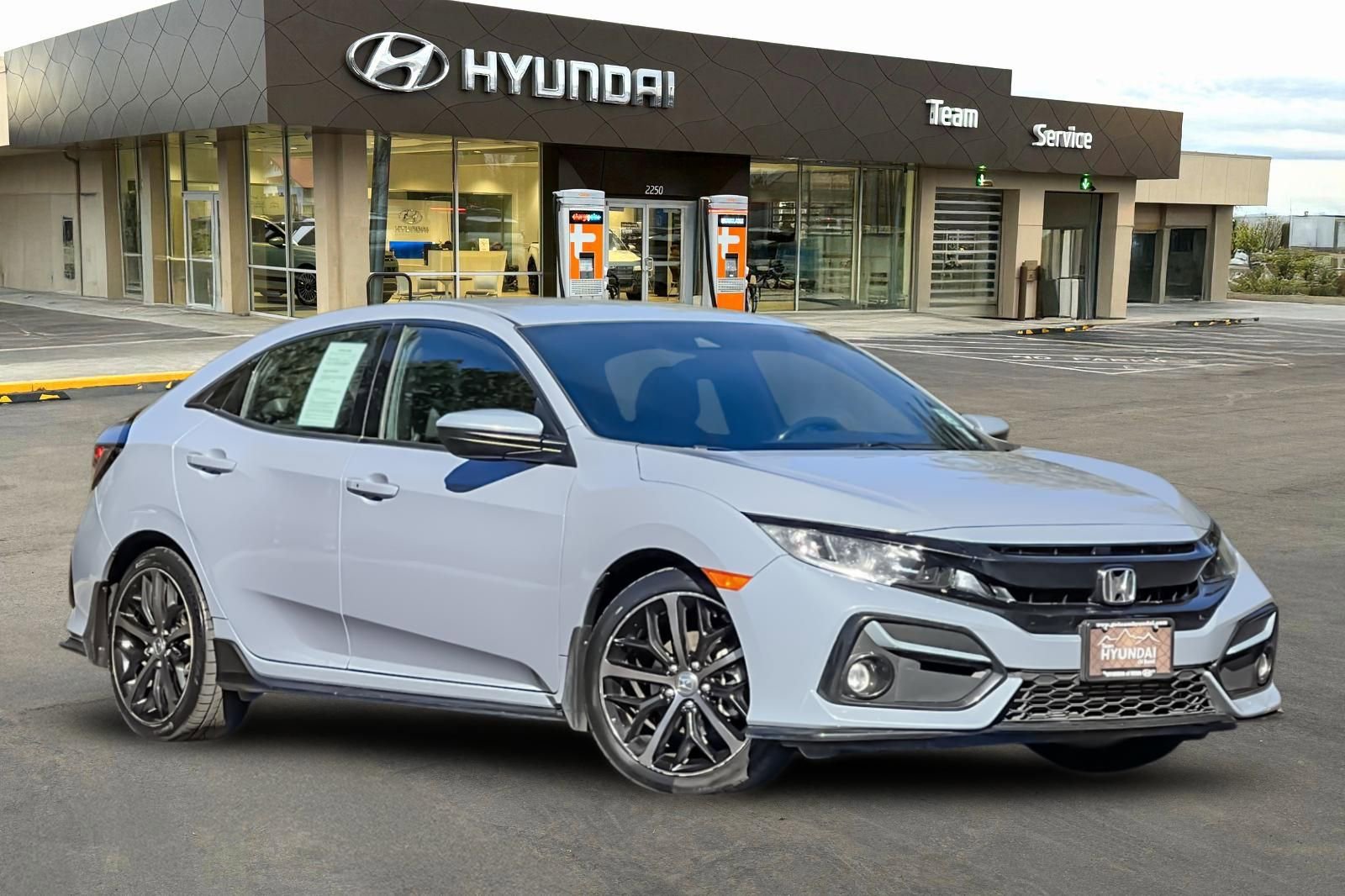 Used 2021 Honda Civic Sport image 2