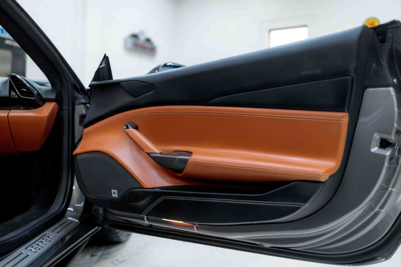Used 2018 Ferrari 488 Spider image 49