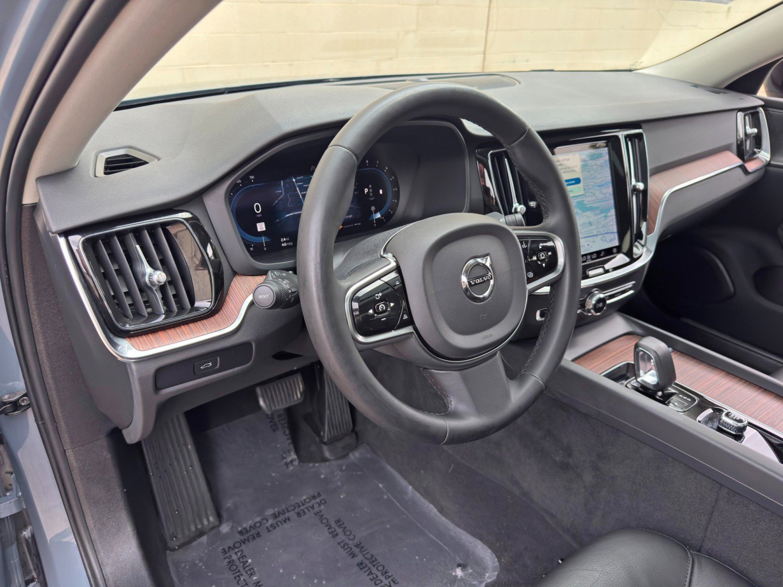 Used 2024 Volvo S60 B5 Plus AWD/4WD image 14