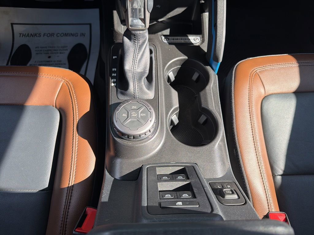 Used 2023 Ford Bronco Outer Banks image 16