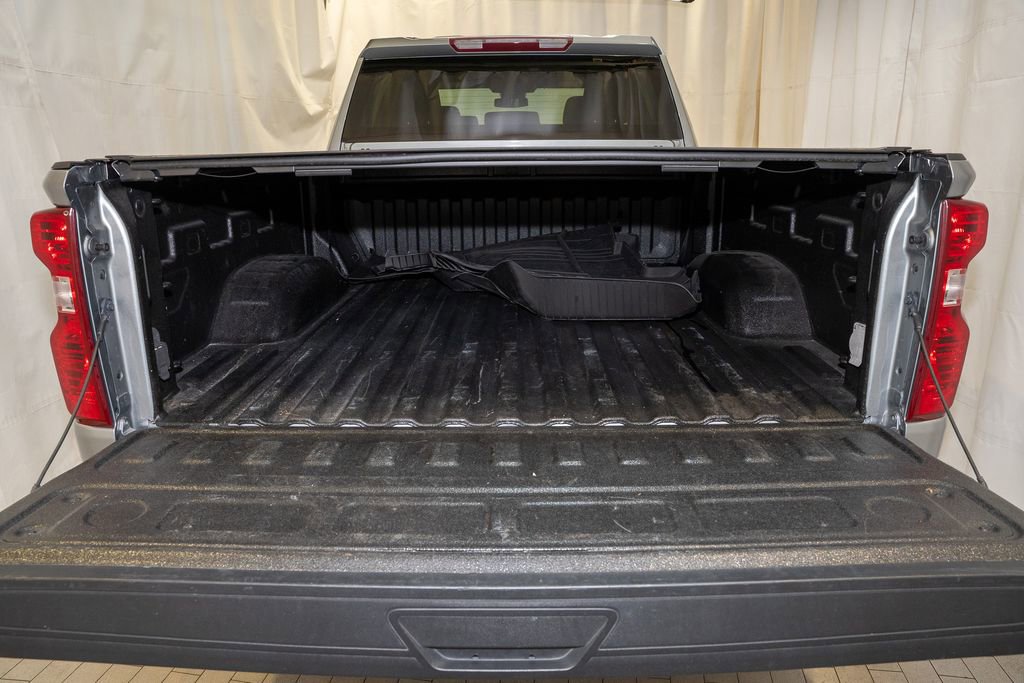 Used 2024 Chevrolet Silverado 2500 LT w/ Convenience Package image 5