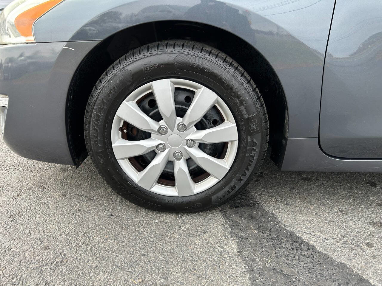 Used 2013 Nissan Altima 2.5 S image 22