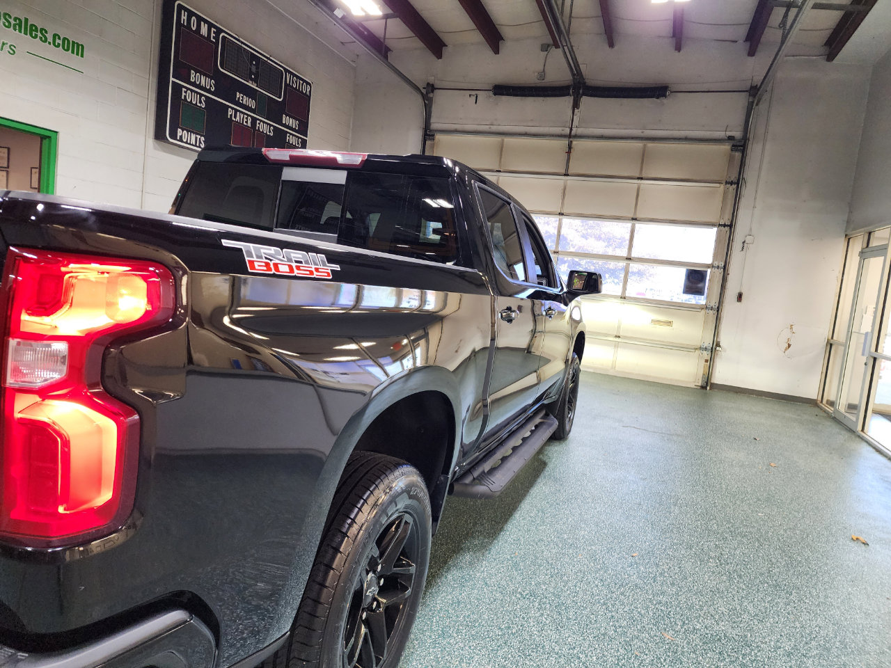 Used 2020 Chevrolet Silverado 1500 LT Trail Boss image 7