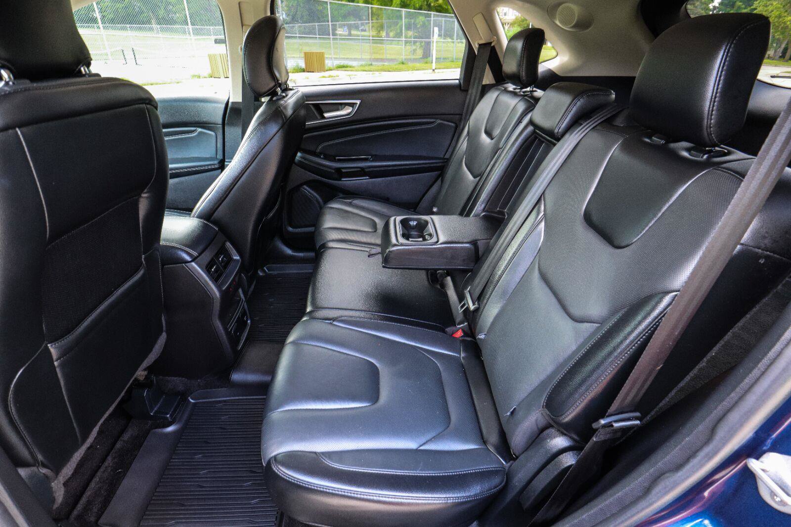 Used 2017 Ford Edge Titanium w/ Equipment Group 301A FWD image 37