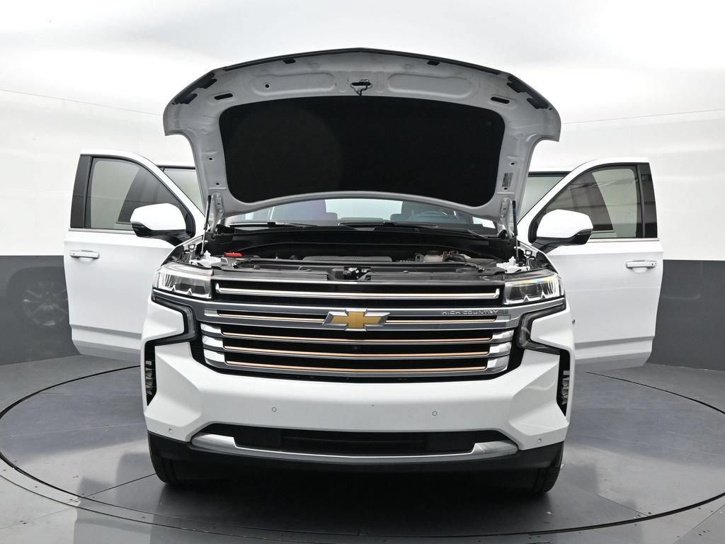 Used 2022 Chevrolet Suburban High Country RWD image 34