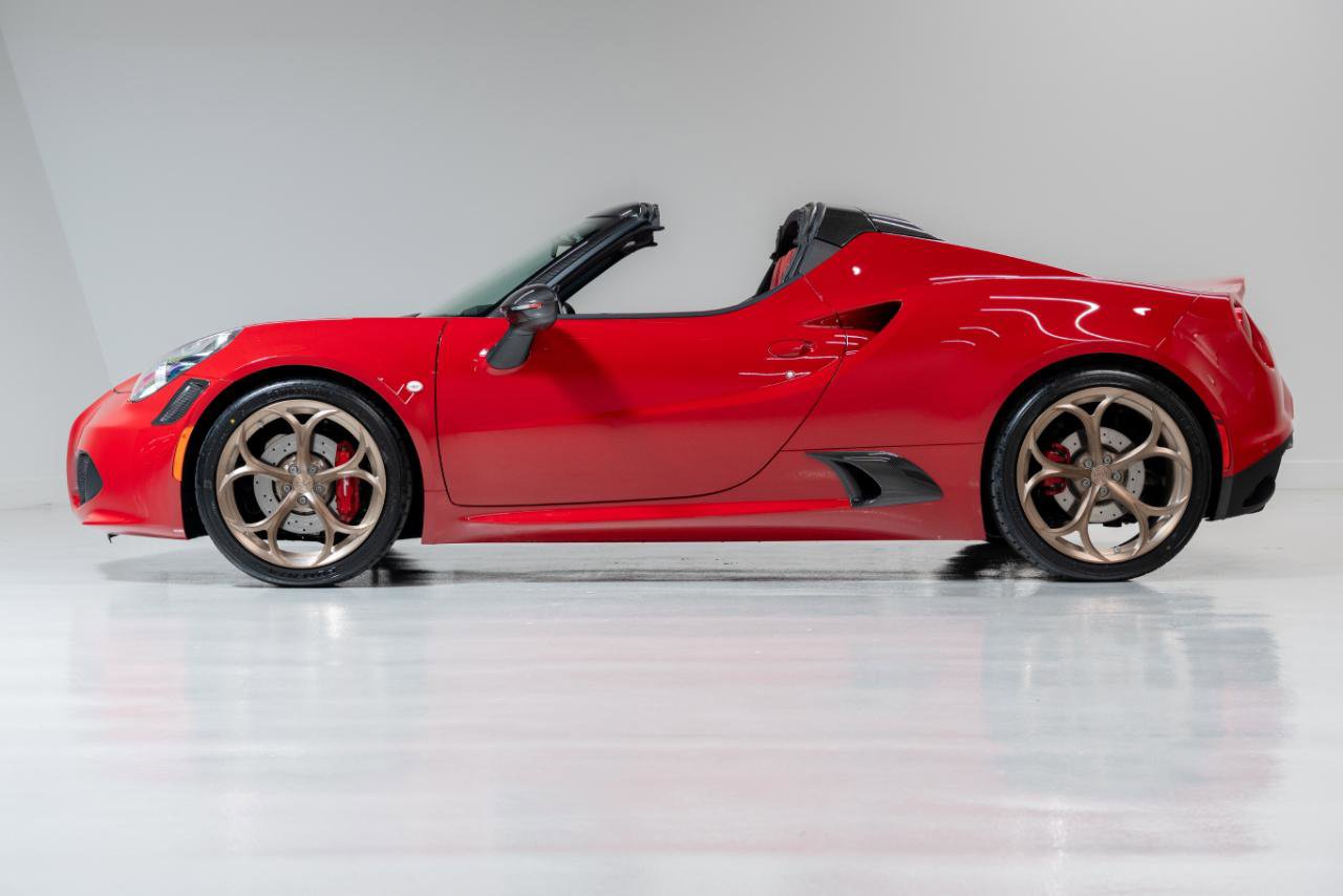 Used 2018 Alfa Romeo 4C Spider image 8