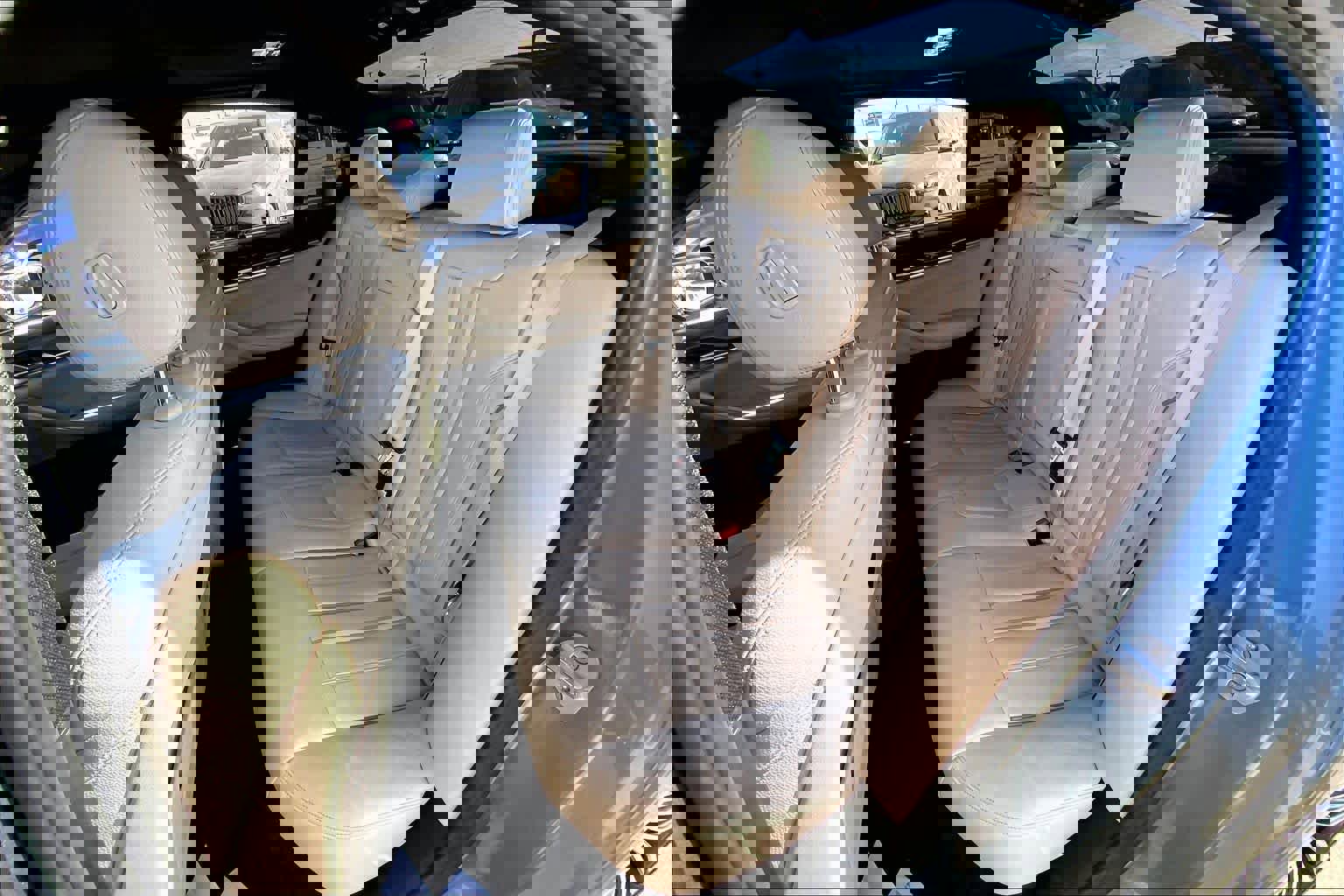 Used 2018 BMW 540i xDrive w/ M Sport Package image 19