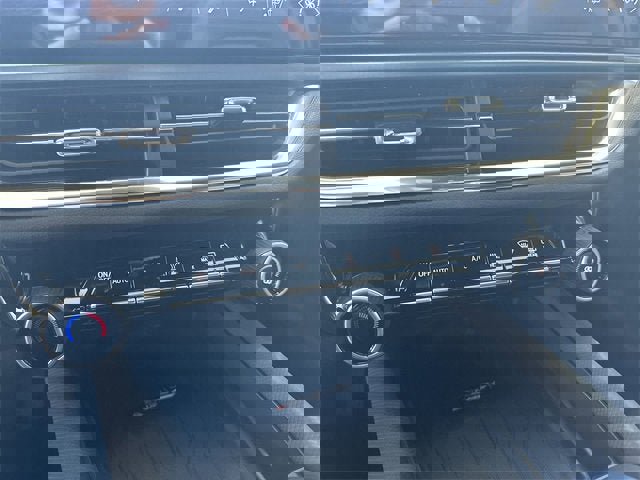 New 2026 Chevrolet Equinox EV LT image 36