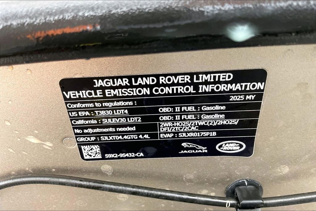 Used 2025 Land Rover Range Rover SE image 31