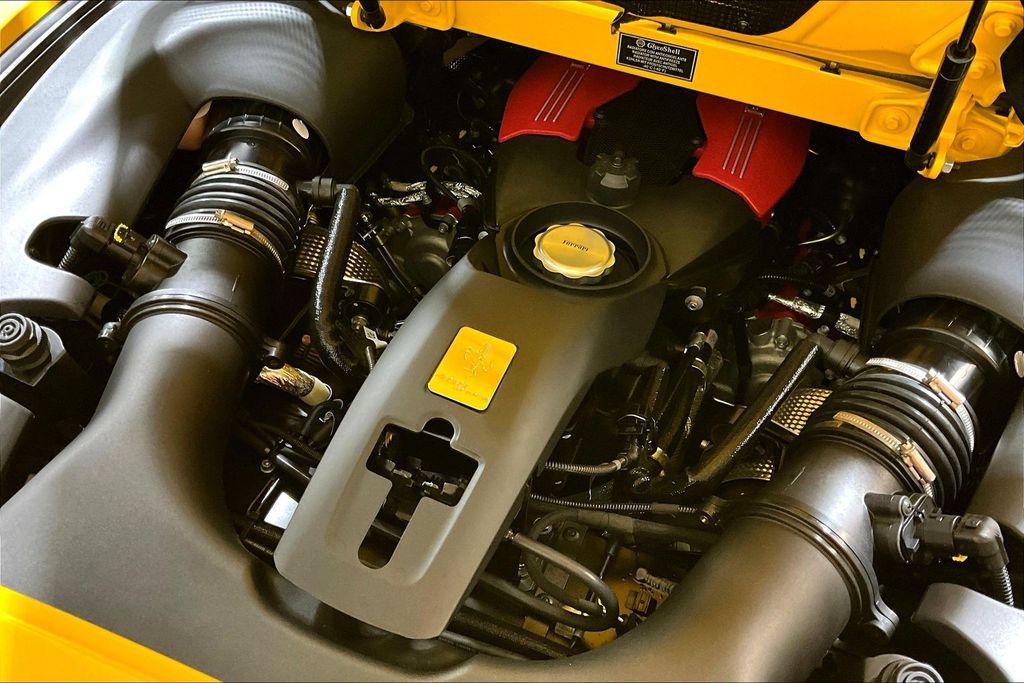 Used 2018 Ferrari 488 Spider RWD image 25