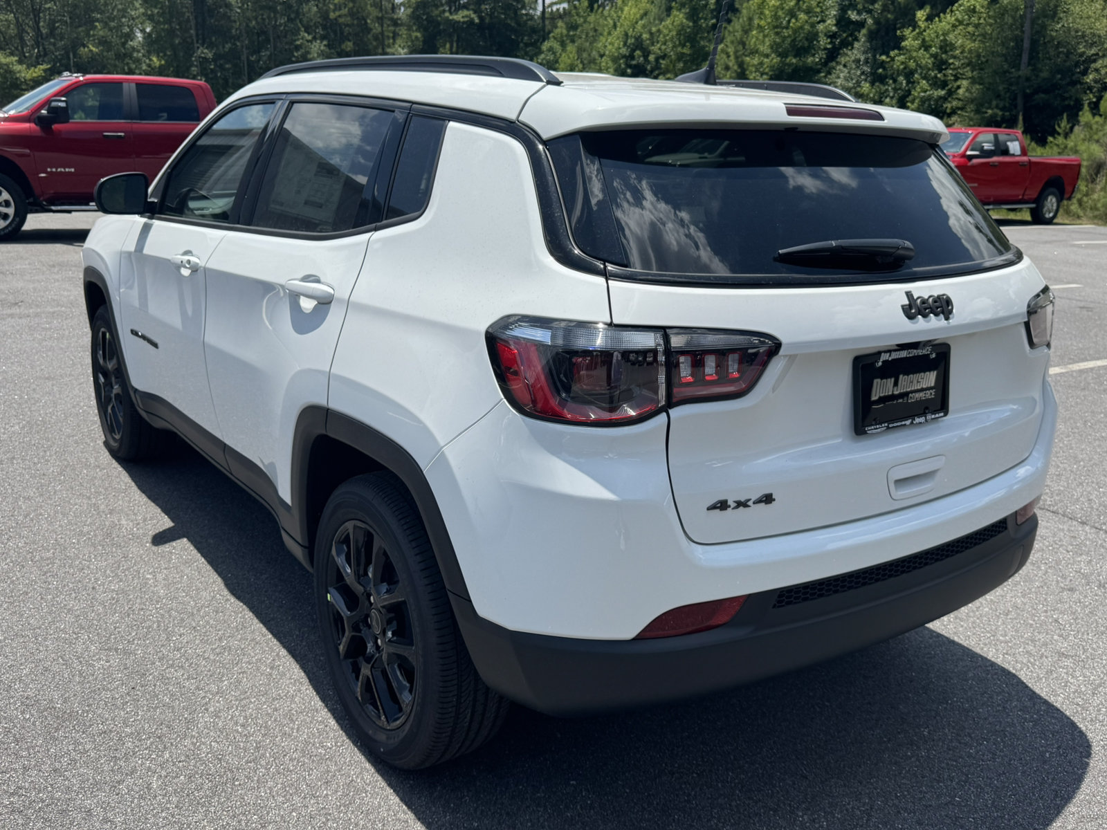 New 2026 Jeep Compass Latitude AWD/4WD image 7