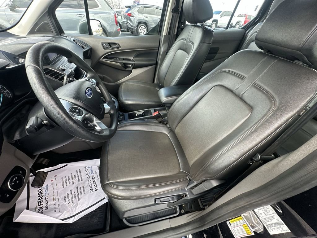 Used 2022 Ford Transit Connect XL image 17